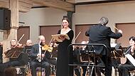 Sopranistin Radka Loudová-Remmler, hier mit dem Instrumental-Collegium Lichtenfels, singt beim Sommerklassik-Konzert. Sopranistin Radka Loudová-Remmler, hier mit dem Instrumental-Collegium Lichtenfels, singt beim Sommerklassik-Konzert.