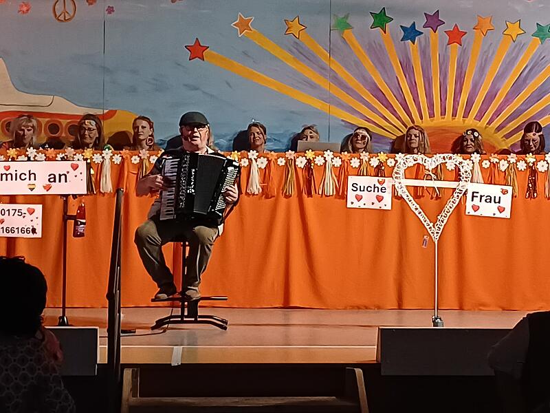 Weiberfasching Aura