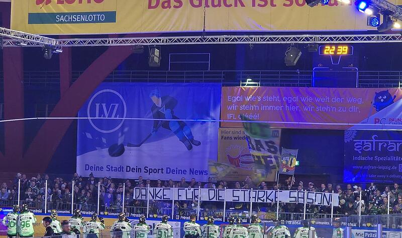 Lautstark und voller Dankbarkeit bauten die Fans der Alligators ihr Team am Freitagabend wieder auf.