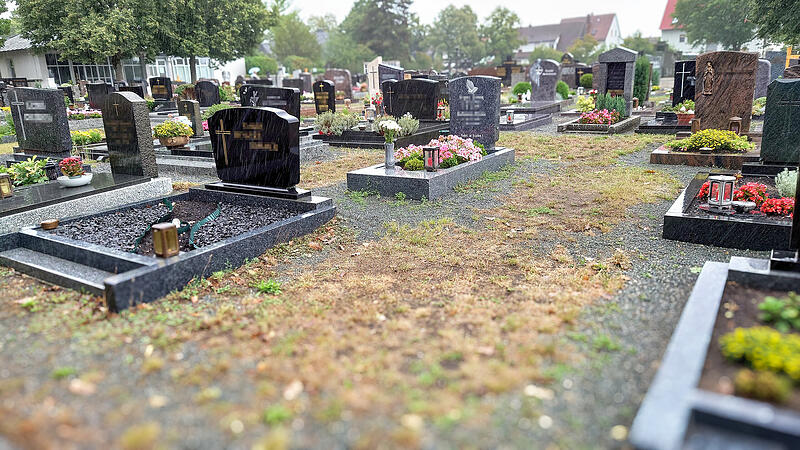 Friedhof Höchstadt Gräber Der Friedhof an der Bamberger Straße in Höchstadt schlägt derzeit hohe Wellen. Immer mehr aufgelassene Gräber sind der Anlass für Umgestaltungspläne.