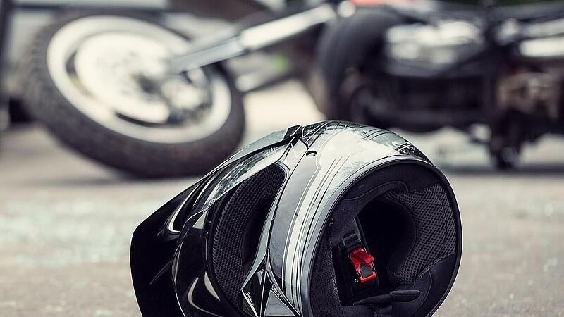 Biker kommt im Kreis Bamberg von Fahrbahn ab - lebensgefährlich verletzt Biker kommt im Kreis Bamberg von Fahrbahn ab - lebensgefährlich verletzt