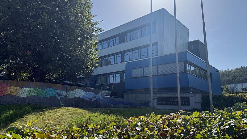 Das Gymnasium Fr&auml;nkische Schweiz in Ebermannstadt hat derzeit mit einem schweren Wasserschaden zu k&auml;mpfen. Das hat auch Auswirkungen auf den Schulstart.