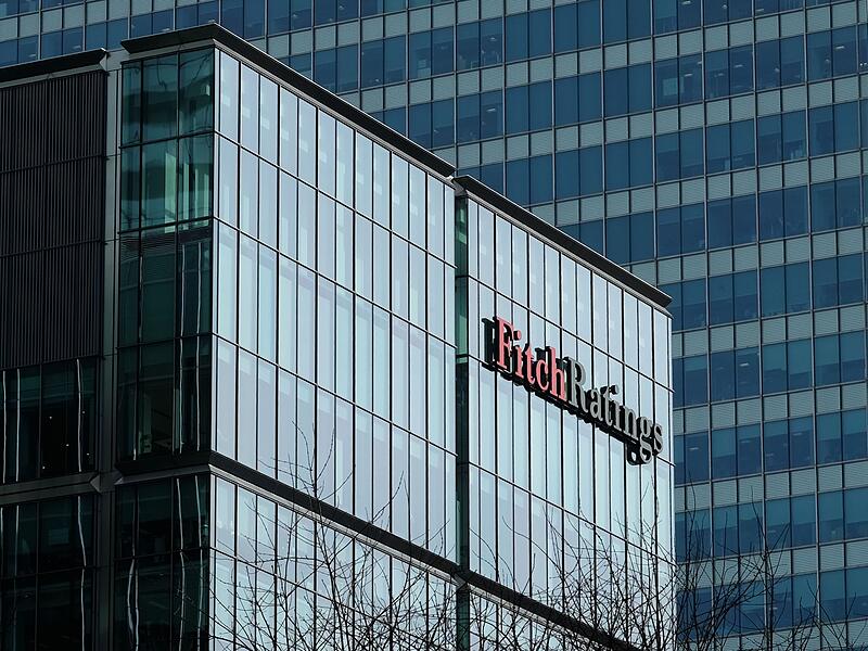 Fitch stuft Frankreichs Bonität herab