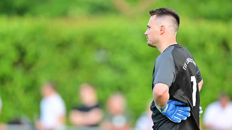 Viermal musste Lonnerstadts Kapit&auml;n und Schlussmann Michael Heckel in Tennenlohe hinter sich greifen.