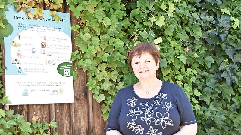 Ulrike Endres wusste das Engagement an ihrer Schule immer zu schätzen – wie hier das Projekt „Denk mal im Vorübergehen“. Ulrike Endres wusste das Engagement an ihrer Schule immer zu schätzen – wie hier das Projekt „Denk mal im Vorübergehen“.