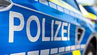 Nach einem versuchten Autodiebstahl in Erlangen-Bruck deckte die Polizei weitere Straftaten auf.