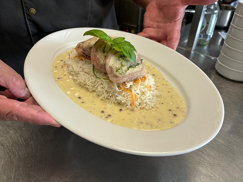 Richtig viel Arbeit steckt in der Karpfenroulade vom Gasthaus Niebler in Neuhaus/Aisch. Belohnung f&uuml;r die M&uuml;he ist ein besonderes Geschmackserlebnis.