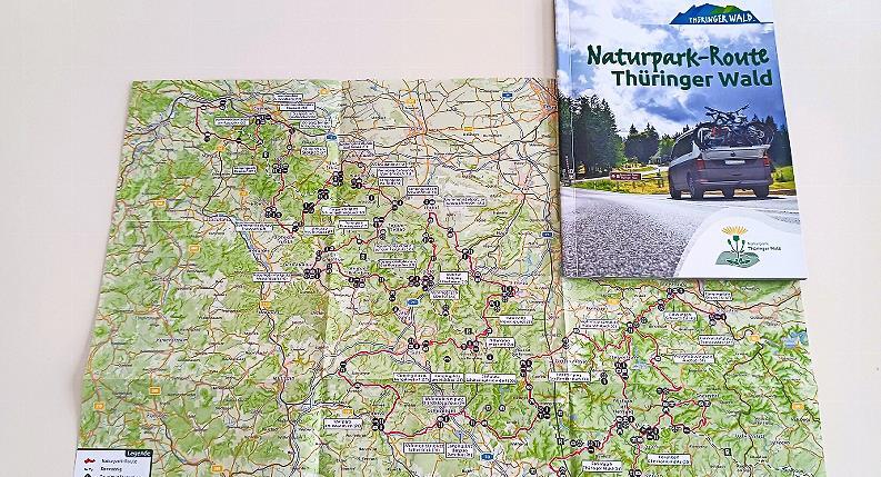 Eine &Uuml;bersichtskarte erg&auml;nzt die neue, 48 Seiten starke Brosch&uuml;re, die auch Informationen zu Wohnmobil-Stellpl&auml;tzen enth&auml;lt.