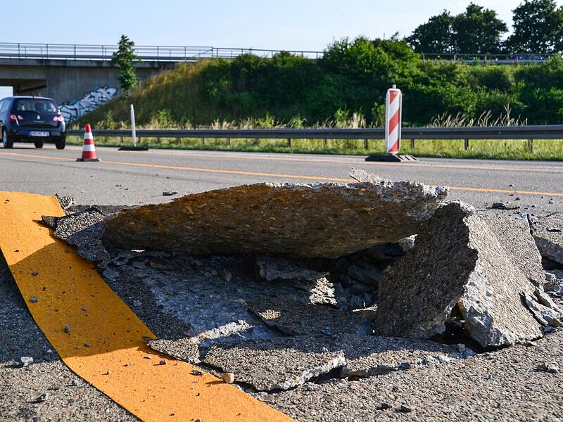 «Blow-up» auf der Autobahn A5 «Blow-up» auf der Autobahn A5