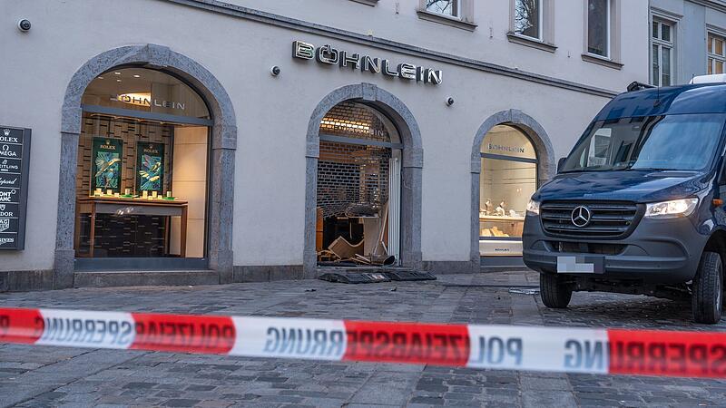 Erneut ist das Juweliergesch&auml;ft B&ouml;hnlein auf dem Gr&uuml;nen Markt ausgeraubt worden.