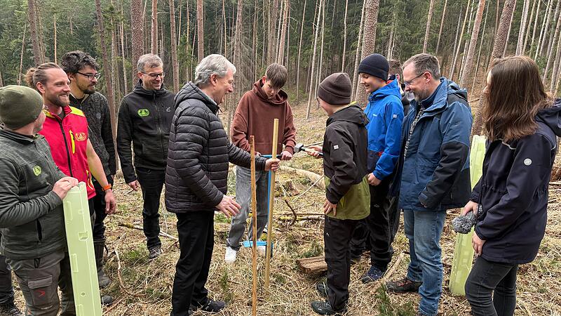 Baumpflanzung Landkreis/Schulen