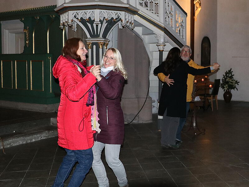 „Tanz für Orgel“ hieß das Programm – und war durchaus als Einladung zum Tanz zur Orgel zu verstehen.