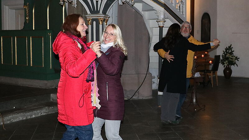 „Tanz für Orgel“ hieß das Programm – und war durchaus als Einladung zum Tanz zur Orgel zu verstehen.