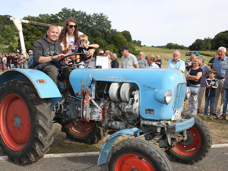 Das inzwischen 10. Eichertreffen der Eicherfreunde in Affalterthal wurde am Wochenende mit einem Besucheransturm von rund 3000 Schaulustigen zu einem wahren Volksfest in dem kleinen Egloffsteiner Ortsteil.