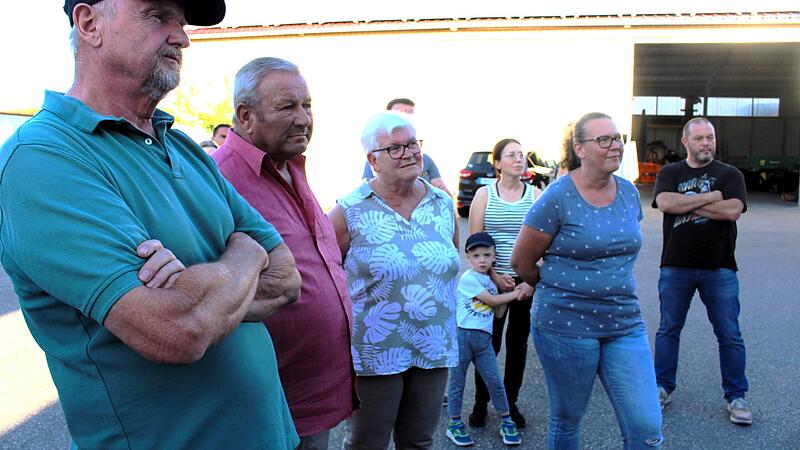 Anwohner in Ailersbach setzten sich gegen ein Tierheim im Ort ein. Anwohner in Ailersbach setzten sich gegen ein Tierheim im Ort ein.
