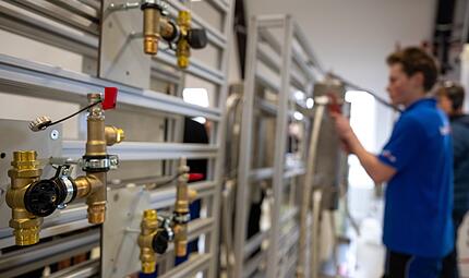 Ausbildung im Sanitär-, Heizung- und Klimahandwerk Ausbildung im Sanitär-, Heizung- und Klimahandwerk