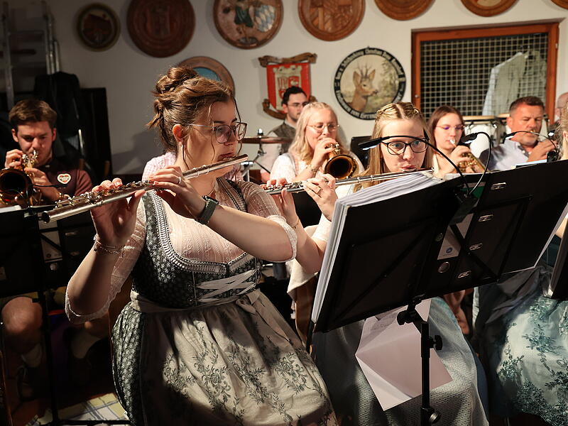 Der Musikverein Thurnau spielte zur Zwiebelaskerwa auf. Erst standen b&ouml;hmische Weisen im Mittelpunkt.