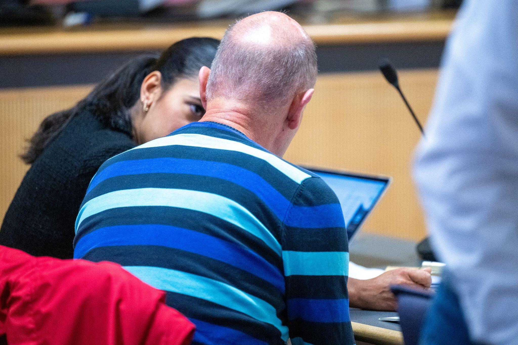 Kriminalbeamtin Wegen Hehlerei Zu Geldstrafe Verurteilt - x4gngz0