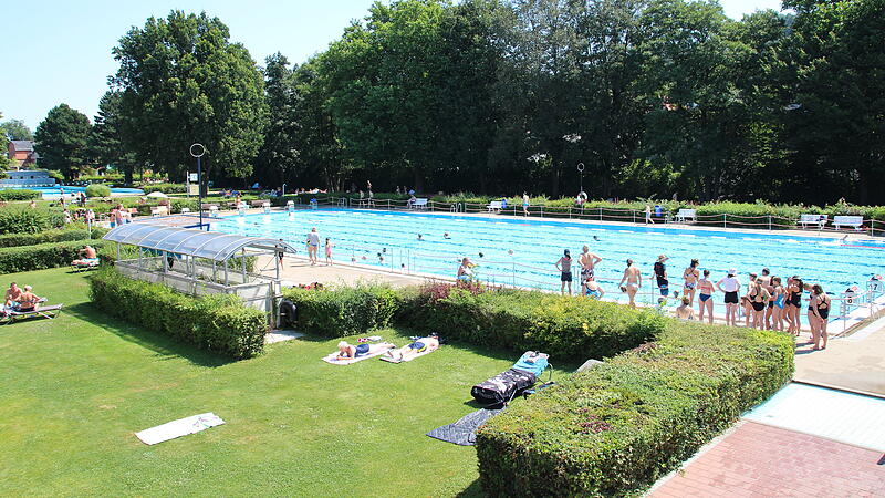 Das Freibad in der Rosenauer Stra&szlig;e z&auml;hlt zu den gro&szlig;en Freizeitangeboten in Coburg. In dieser Saison waren nicht so viele G&auml;ste da wie im Jahr zuvor.