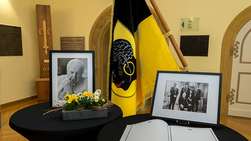 Kondolenzbuch im Coburger Rathaus