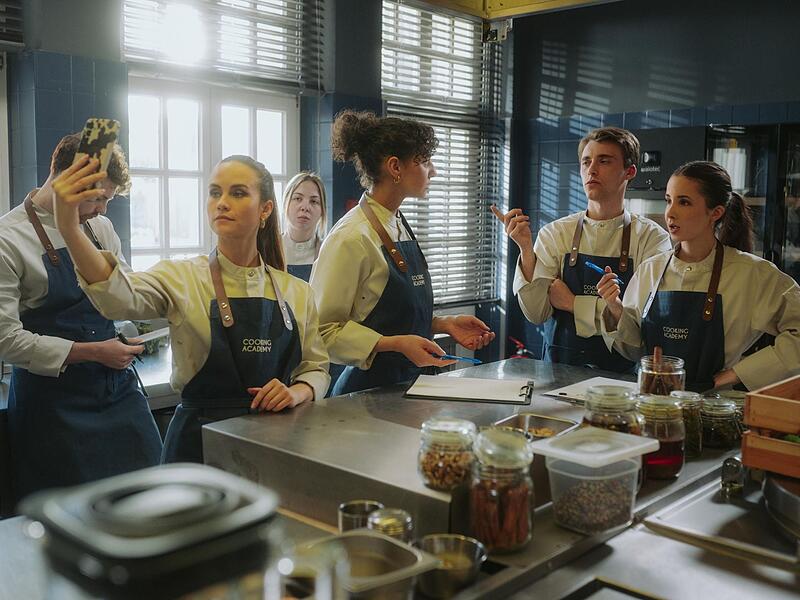 Neue ProSieben-Telenovela «Die Cooking Academy»