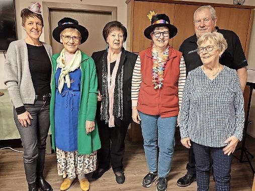 B&uuml;rgermeisterin Sigrid Reinfelder, Kunigunda Martin, Anita Schramm, Dagmar Tittnags, Paul F&ouml;rner und Roswitha Schmitt.