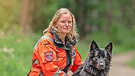 Sabrina Effenberg ist Vorsitzende der BRH-Rettungshundestaffel Forchheim und mit Leib und Seele dabei. Alexandra Schunder