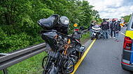 Biker wird von B505 von Sprinter überrollt Biker wird von B505 von Sprinter überrollt