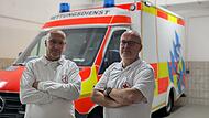 Gewalt gegen Rettungskr&auml;fte sind l&auml;ngst keine Einzelf&auml;lle mehr. Rettungssanit&auml;ter Michael Vranković (links) und Notfallsanit&auml;ter Michael Martin (rechts) gehen deswegen mittlerweile anders an Eins&auml;tze heran.