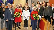 Engagierte Bürgerinnen und Bürger wurden von Landrat Klaus Peter Söllner mit der Ehrennadel des Landkreises Kulmbach für besondere Verdienste im ehrenamtlichen Bereich ausgezeichnet.