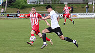 Dominik Eisenrauch (rechts) und der TV Haßfurt kämpfen in der Relegation um ein Bezirksliga-Ticket.
