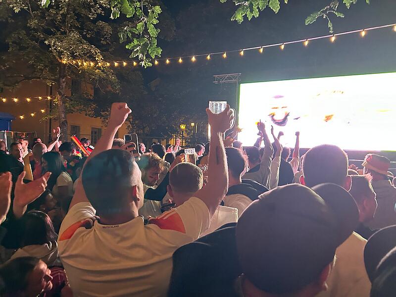 Fußball-EM: Public Viewing in CoburgFußball-EM 2024: So feiert Coburg Fußball-EM: Public Viewing in CoburgFußball-EM 2024: So feiert Coburg