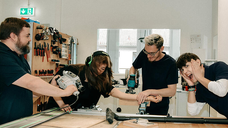 Das Team im FabLab hat Spa&szlig; - der soll auch Besucherinnen und Besuchern vermittelt werden.