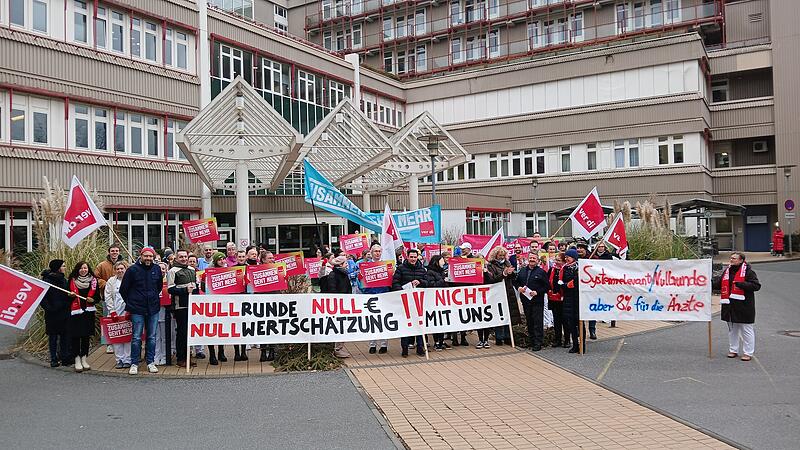 Protest am Sana Klinikum Coburg