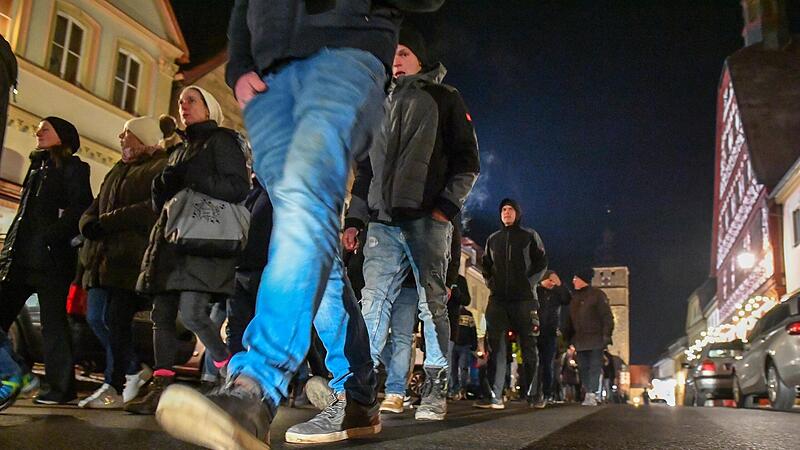 In Ebern wurde B&uuml;rgermeister J&uuml;rgen Hennemann wegen seines Engagements gegen die Rechten zu einem Opfer von verbaler Gewalt.