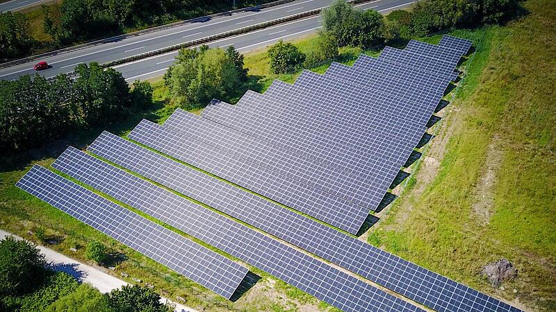Nahe Zapfendorf und Unterleiterbach werden PV-Anlagen gebautForchheim & Fr&auml;nkische Schweiz