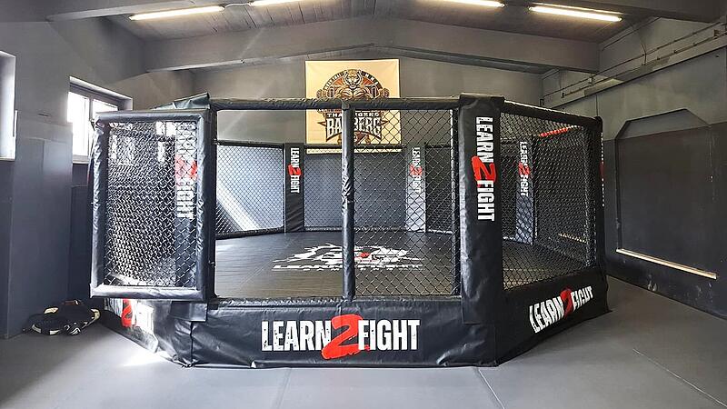 Die Kampfsportschule Learn2Fight besitzt ein neues Oktagon in Bamberg und das sogar im Wettkampfformat.