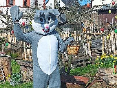 Auch der Osterhase besuchte den Begegnungsgarten im Thulba. Auch der Osterhase besuchte den Begegnungsgarten im Thulba.