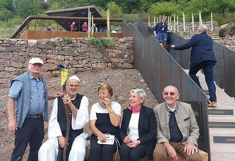 Der Terroir-f-Punkt im Abt-Degen-Weintal wurde eröffnet. Der Terroir-f-Punkt im Abt-Degen-Weintal wurde eröffnet.