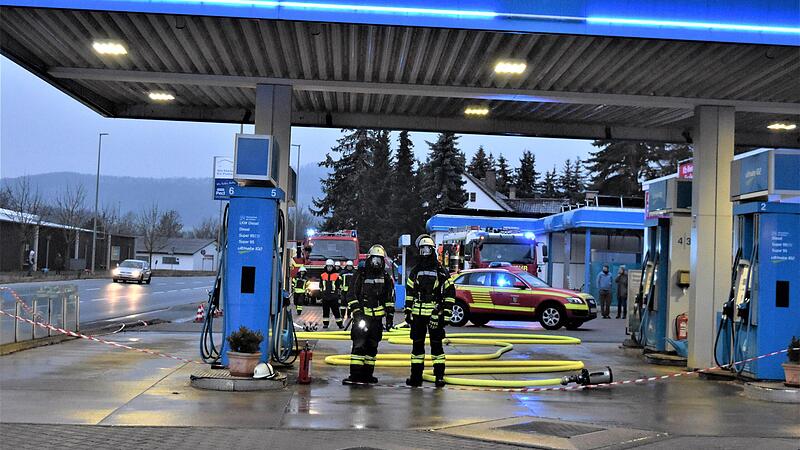 Nachdem die Ursache geklärt war, konnte der Tankstellen betrieb wieder uneingeschränkt aufgenommen werden.