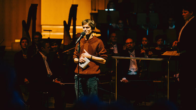 Slam-Symphonie bei den Bamberger Symphonikern mit Yannik Ambrusits Slam-Symphonie bei den Bamberger Symphonikern mit Yannik Ambrusits