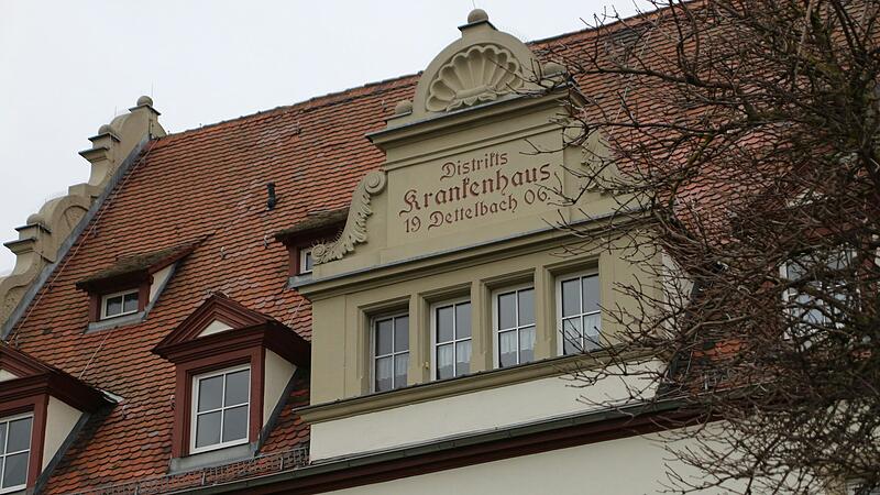 Es soll weitergehen: Die Seniorenresidenz in Dettelbach könnte auch über 2026 hinaus bestehen bleiben. Der aktuelle Betreiber hat zwar zum Ende des kommenden Jahres gekündigt, eine Nachfolge-Lösung ist aber durchaus wahrscheinlich. Es soll weitergehen: Die Seniorenresidenz in Dettelbach könnte auch über 2026 hinaus bestehen bleiben. Der aktuelle Betreiber hat zwar zum Ende des kommenden Jahres gekündigt, eine Nachfolge-Lösung ist aber durchaus wahrscheinlich. 