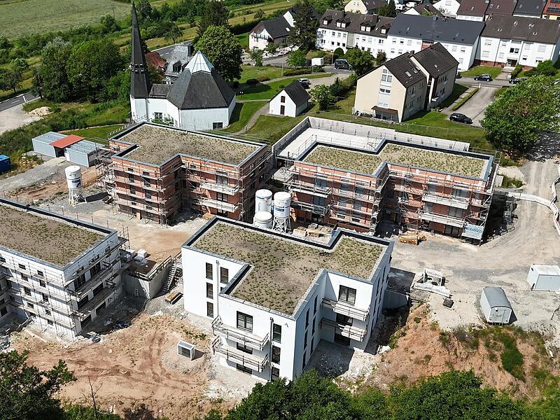 Wohnen am Harbach: 33 neue, bezahlbare Wohnungen mit sozialem Charakter entstehen in Ebrach, dazu eine kleine, ambulante Tagespflegeeinrichtung.