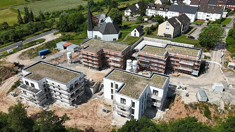 Wohnen am Harbach: 33 neue, bezahlbare Wohnungen mit sozialem Charakter entstehen in Ebrach, dazu eine kleine, ambulante Tagespflegeeinrichtung.