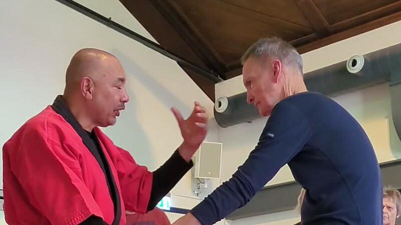 Selbstverteidigungskurs f&uuml;r Seniorinnen und Senioren an der VHS