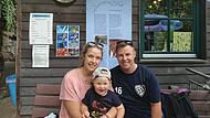 Jennifer und Christopher Reiter besuchen mit ihren Sohn die Bingh&ouml;hle.