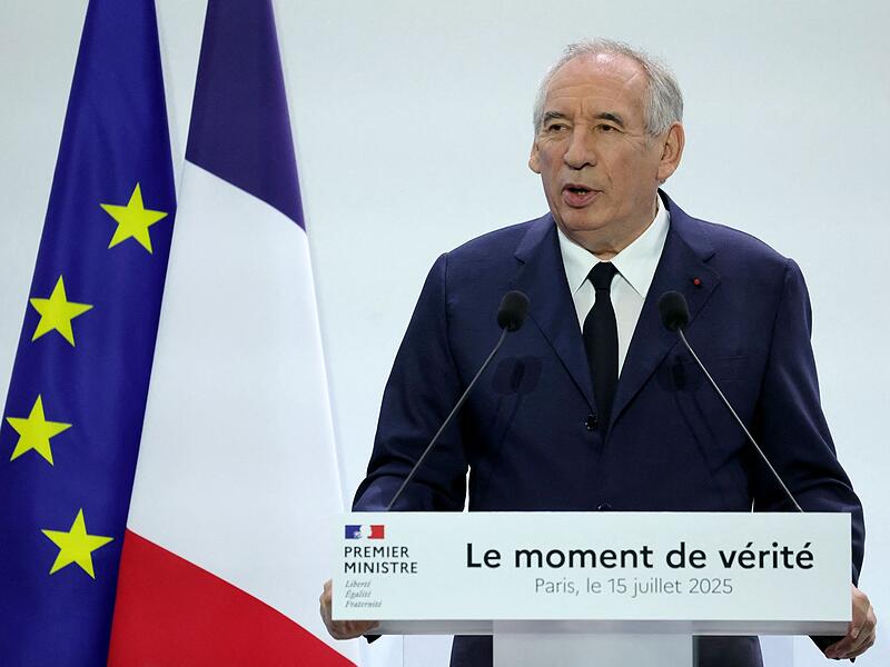 Frankreich droht Regierungssturz - Sorge um Schulden wächst