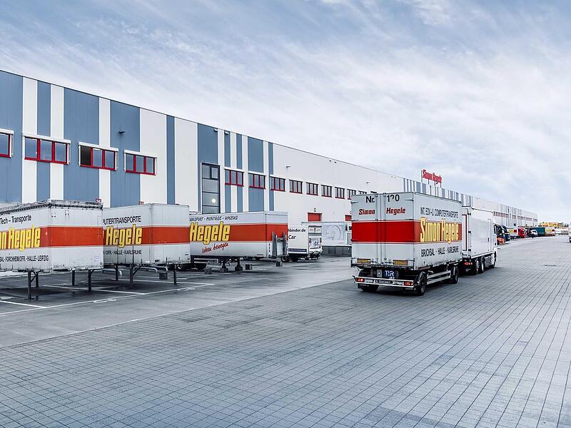 Simon Hegele - Forchheims drittgr&ouml;&szlig;ter Arbeitgeber - geh&ouml;rt nun einer japanischen Holding. In Forchheim nehmen sie die Info des Verkaufs entspannt auf.