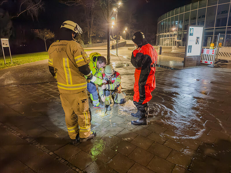 Konzerthalle Bamberg Gegen 0.15 Uhr wurde die Ständige Wache der Feuerwehr Bamberg in die Mußstraße alarmiert.