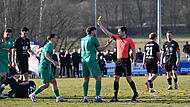Die Neudrossenfelder haderten mit einigen Enstcheidungen von Schiedsrichter Manuel Steigerwald. Hier sah Michael Sauerstein Gelb.